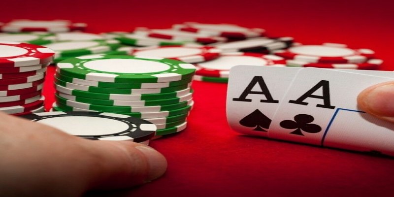 Dẫn đầu là trò chơi Poker Online, game bài hot được nhiều người yêu thích